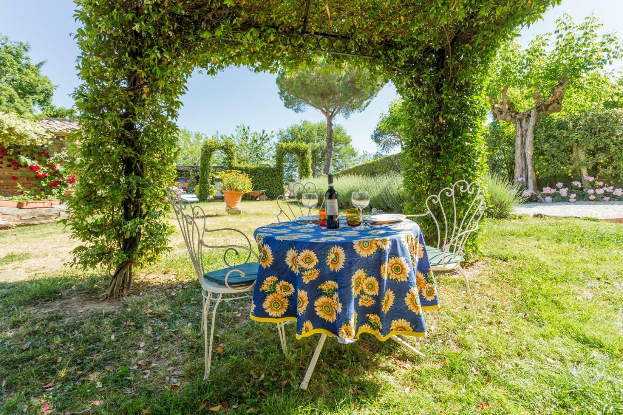Tenuta Di Argiano A Montepulciano Chianciano Terme Rom bilde